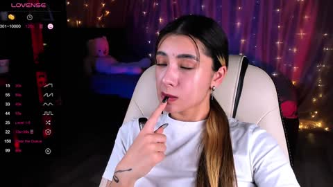 Belle online show from January 13, 7:32 am