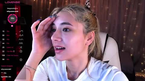 Belle online show from February 15, 8:22 am