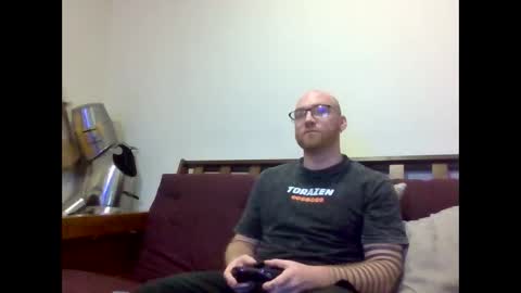 Snapshot of darlcomllc chatting on March 1, 7:26 pm darlcomllc online show from March 1, 7:26 pm