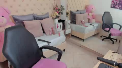 Darle Volant online show from October 28, 11:07 pm