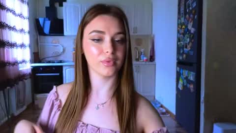 Darlina online show from May 15, 10:33 am