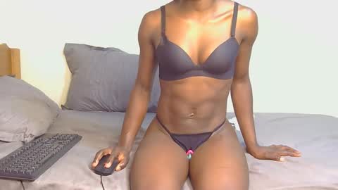 Snapshot of darling_dee chatting on October 4, 7:01 pm darling_dee online show from October 4, 7:01 pm