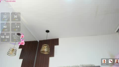 darling  online show from April 24, 10:39 am