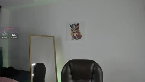 Snapshot of darling_spoiled chatting on June 19, 9:57 am darling online show from June 19, 9:57 am