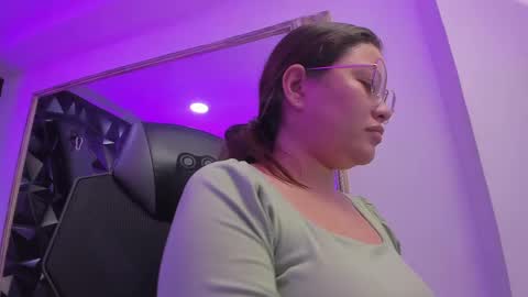 Darling online show from April 14, 1:39 pm