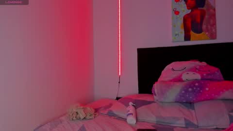 Snapshot of darlyhooper1_ chatting on March 4, 12:16 am Darlyhooper online show from March 4, 12:16 am