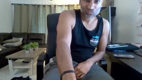 Snapshot of darryl43321 chatting on November 18, 6:45 pm darryl43321 online show from November 18, 6:45 pm