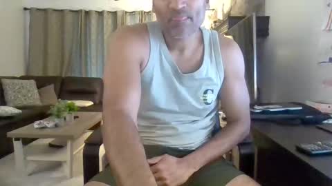 Snapshot of darryl43321 chatting on December 4, 7:11 pm darryl43321 online show from December 4, 7:11 pm