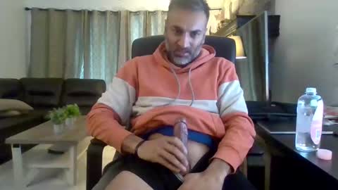 Snapshot of darryl43321 chatting on December 19, 6:26 pm darryl43321 online show from December 19, 6:26 pm