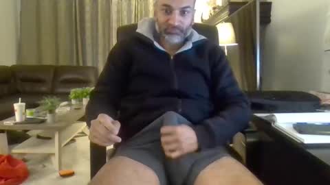 Snapshot of darryl43321 chatting on January 12, 5:29 pm darryl43321 online show from January 12, 5:29 pm