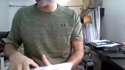 Snapshot of darryl43321 chatting on February 19, 7:21 pm darryl43321 online show from February 19, 7:21 pm