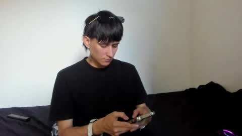 Snapshot of darsel_night chatting on December 13, 10:04 pm darsel_night online show from December 13, 10:04 pm