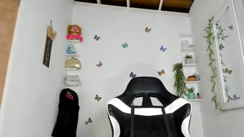 Snapshot of darsha__sahu chatting on February 28, 8:48 am Darsha online show from February 28, 8:48 am