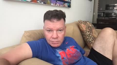 Snapshot of dartanha007 chatting on March 3, 6:33 pm dartanha007 online show from March 3, 6:33 pm