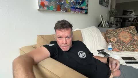 Snapshot of dartanha007 chatting on October 6, 6:05 pm dartanha007 online show from October 6, 6:05 pm