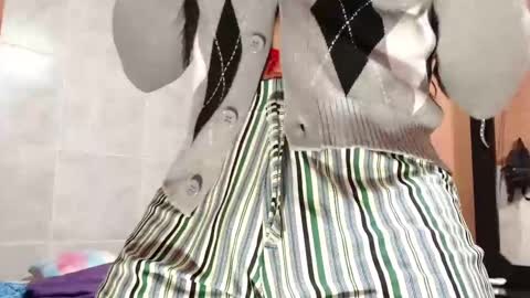 darwin_x online show from September 12, 11:43 am