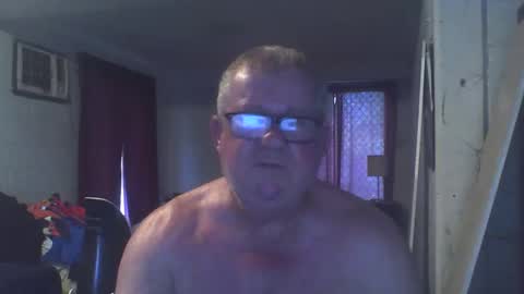 Snapshot of darwincock chatting on December 13, 9:52 pm darwincock online show from December 13, 9:52 pm