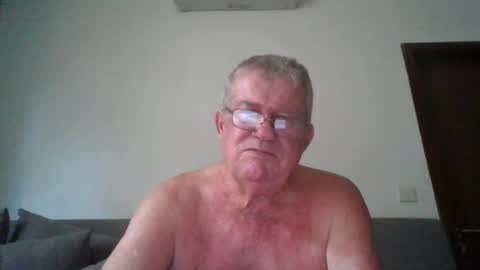 darwincock online show from June 13, 1:47 am