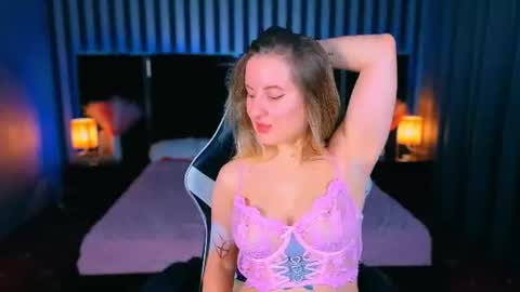 daryana_gray online show from July 25, 6:11 am