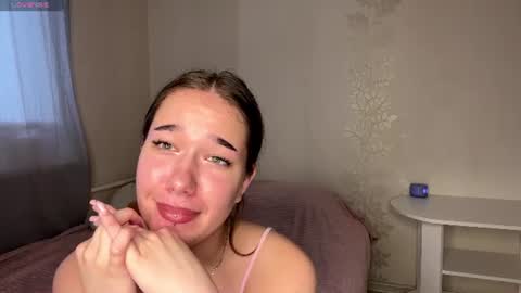 Lia online show from July 18, 11:36 am