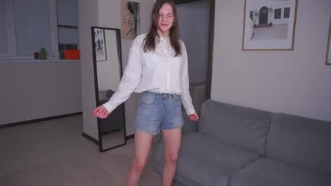 Snapshot of dasha_brown chatting on April 6, 4:52 pm Dasha online show from April 6, 4:52 pm