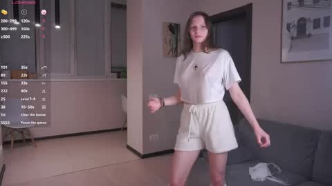 Snapshot of dasha_brown chatting on April 18, 7:07 pm Dasha online show from April 18, 7:07 pm