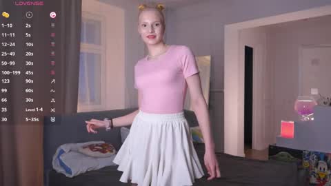 Snapshot of dasha_brown chatting on May 7, 4:45 pm Dasha online show from May 7, 4:45 pm