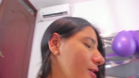 Snapshot of dashafoxxx chatting on December 29, 6:35 am Dasha Foxxx online show from December 29, 6:35 am