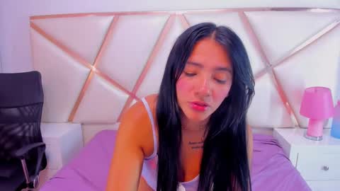 Snapshot of dashafoxxx chatting on October 18, 2:51 pm Dasha Foxxx online show from October 18, 2:51 pm