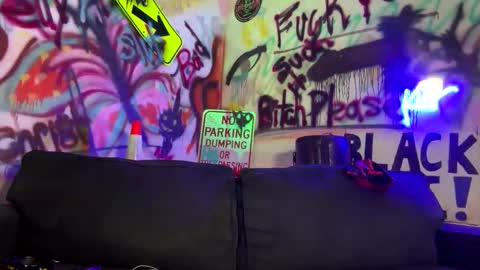 BeyJackson online show from February 14, 7:16 am