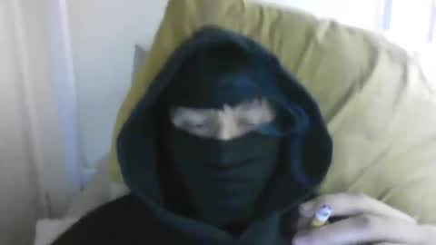 datoyboxxx online show from April 27, 1:42 pm