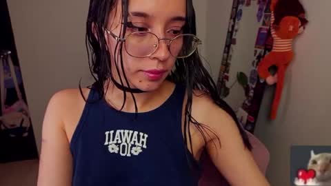 Snapshot of daturastramonium_ chatting on June 1, 5:53 am Marie Anne online show from June 1, 5:53 am