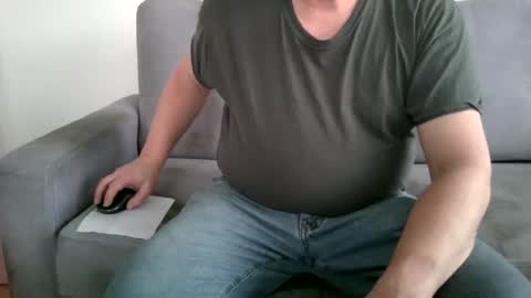 Snapshot of dauergeil67 chatting on March 27, 1:33 pm DauergeilEr67 online show from March 27, 1:33 pm