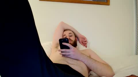 Snapshot of dav_luv4u chatting on January 13, 12:38 am dav_luv4u online show from January 13, 12:38 am