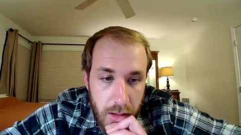 Snapshot of dav_luv4u chatting on March 30, 12:44 am dav_luv4u online show from March 30, 12:44 am