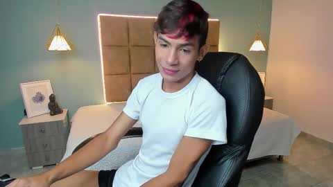 Snapshot of dav_nagel chatting on November 25, 11:54 am angel online show from November 25, 11:54 am