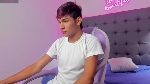 Snapshot of dav_nagel chatting on December 1, 12:21 pm angel online show from December 1, 12:21 pm