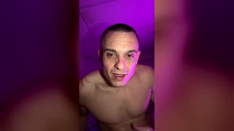 Snapshot of dave875126 chatting on February 15, 8:24 am dave875126 online show from February 15, 8:24 am