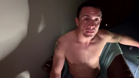 Snapshot of dave875126 chatting on March 23, 2:26 am dave875126 online show from March 23, 2:26 am