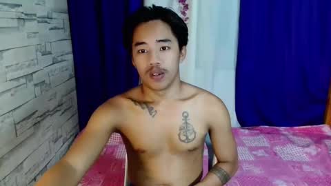 Snapshot of dave_boyyy chatting on May 24, 10:09 am dave_boyyy online show from May 24, 10:09 am