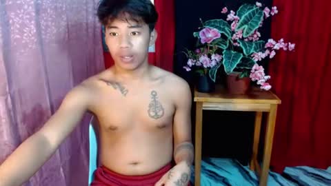 Snapshot of dave_boyyy chatting on June 15, 2:52 pm dave_boyyy online show from June 15, 2:52 pm