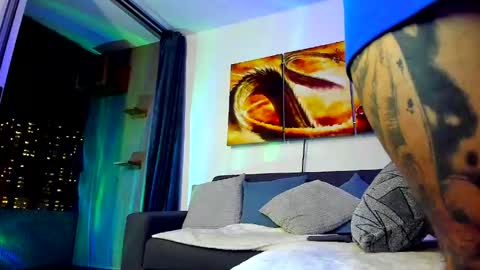 DAVE MAX online show from April 29, 1:21 am