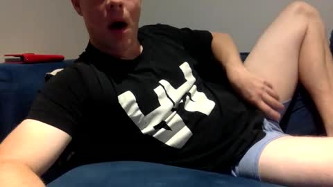 daveb709709709 online show from September 23, 1:52 am