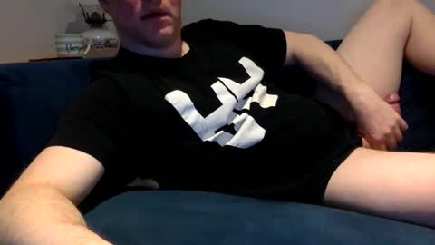 daveb709709709 online show from April 9, 2:00 am