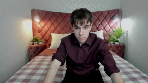 Snapshot of davebevy chatting on March 27, 9:03 pm Dave online show from March 27, 9:03 pm