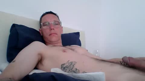 Davie L online show from April 22, 9:11 am