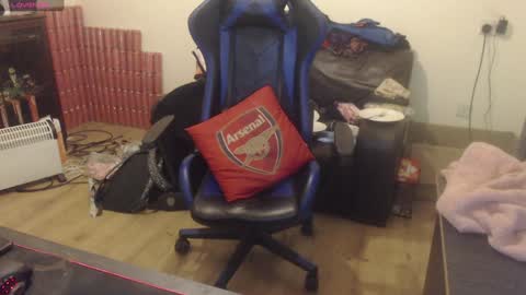 dave online show from December 4, 5:38 am