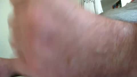 Snapshot of davesu12345 chatting on December 6, 8:59 am davesu12345 online show from December 6, 8:59 am