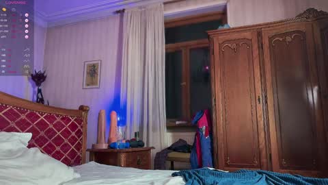 Davey online show from December 2, 7:49 pm