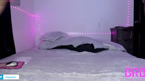 Snapshot of davgostoso chatting on January 25, 2:26 am Dave y Salvatore online show from January 25, 2:26 am